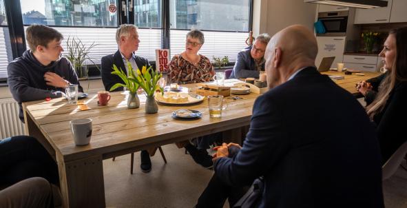 minister Ernst Kuipers op werkbezoek