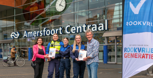 Stationsplein rookvrij overhandiging rapport