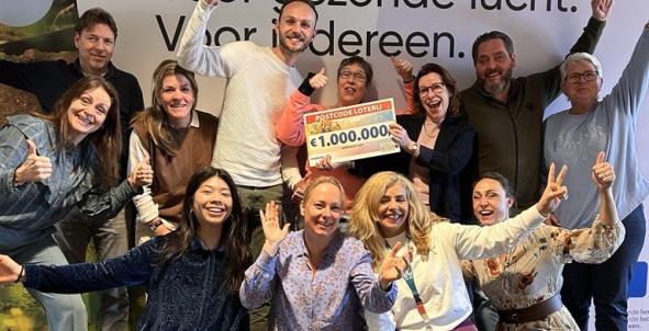 Cheque Nationale Postcode Loterij