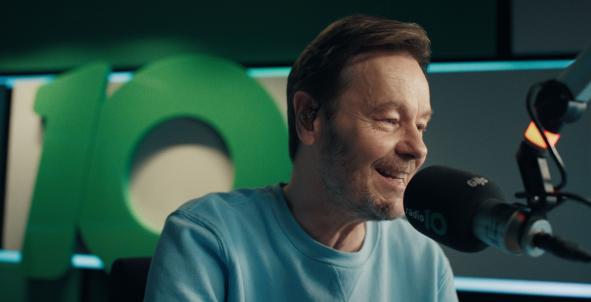 Gijs Staverman in Radio10 studio