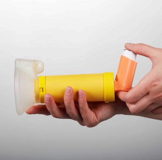 Inhalator met voorzetkamer