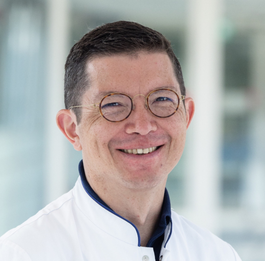 Dr. Sami Simons