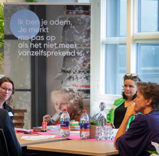 Zakelijk event met banner