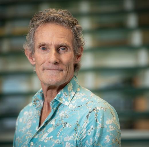 Károly Illy, directeur Longfonds