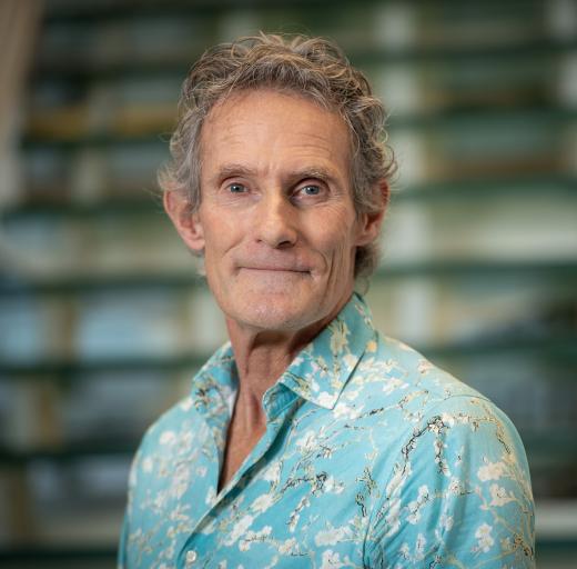 Károly Illy, directeur Longfonds