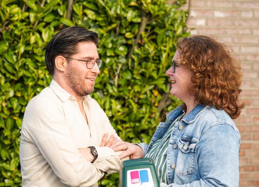 Irma collecteert voor Nick, die een longziekte heeft.