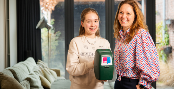 Lenneke en Sophia collecteren voor iedereen met astma